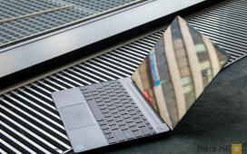 Huawei представила MateBook X в пику MacBook 12