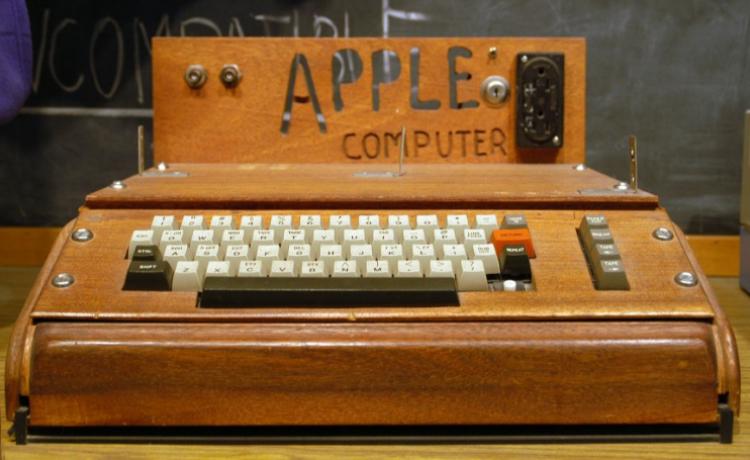В Германии выставят на торги один из первых Apple-1