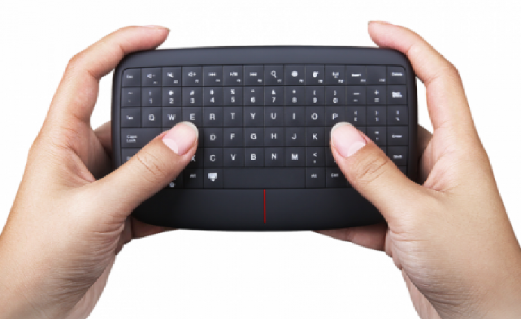 CES 2017: Контролер Lenovo 500 Multimedia Controller  сочетает возможности клавиатуры и тачпада