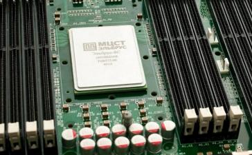 Росэлектроника показала первые компьютеры на базе процессора «Эльбрус 8С»