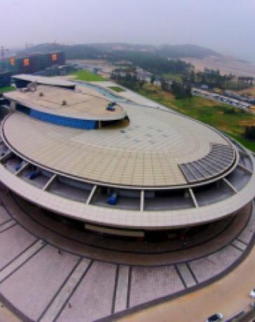 Богатый китаец построил офис в форме звездолета из Star Trek