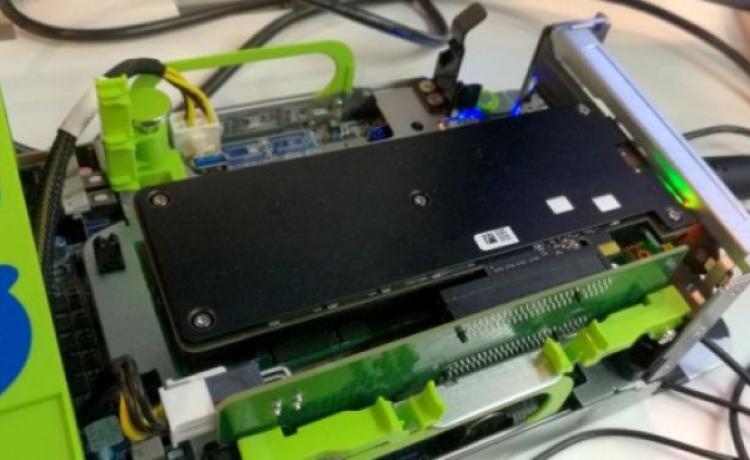Intel показал SSD Optane на 3D XPoint емкостью 140 ГБ